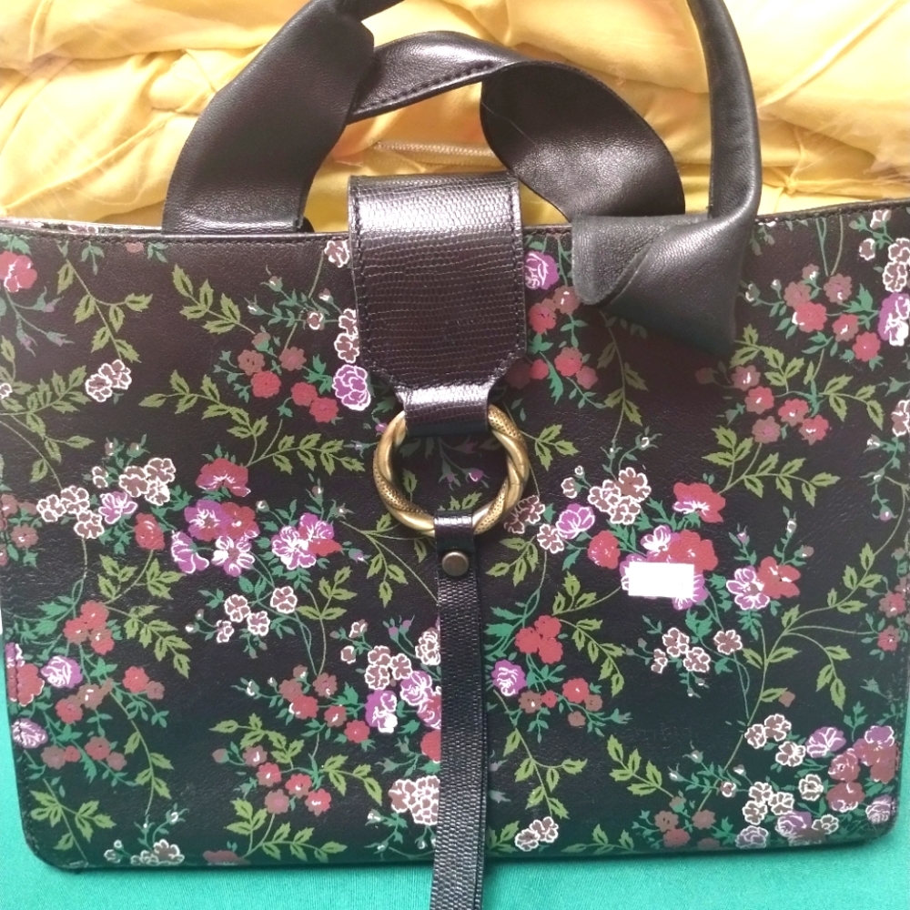 Sapaf Atelier Luxury Leather Handbag
